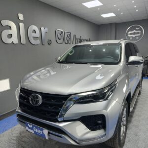 TOYOTA HILUX SW4